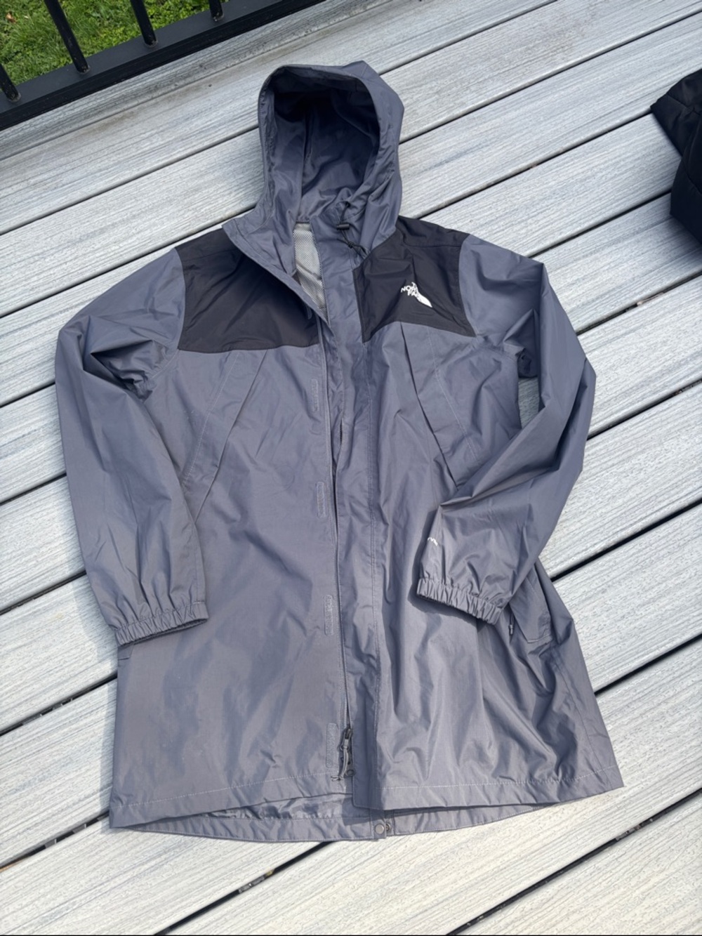 Men’s Antora Rain Parka is waterproof, breathable, the north face